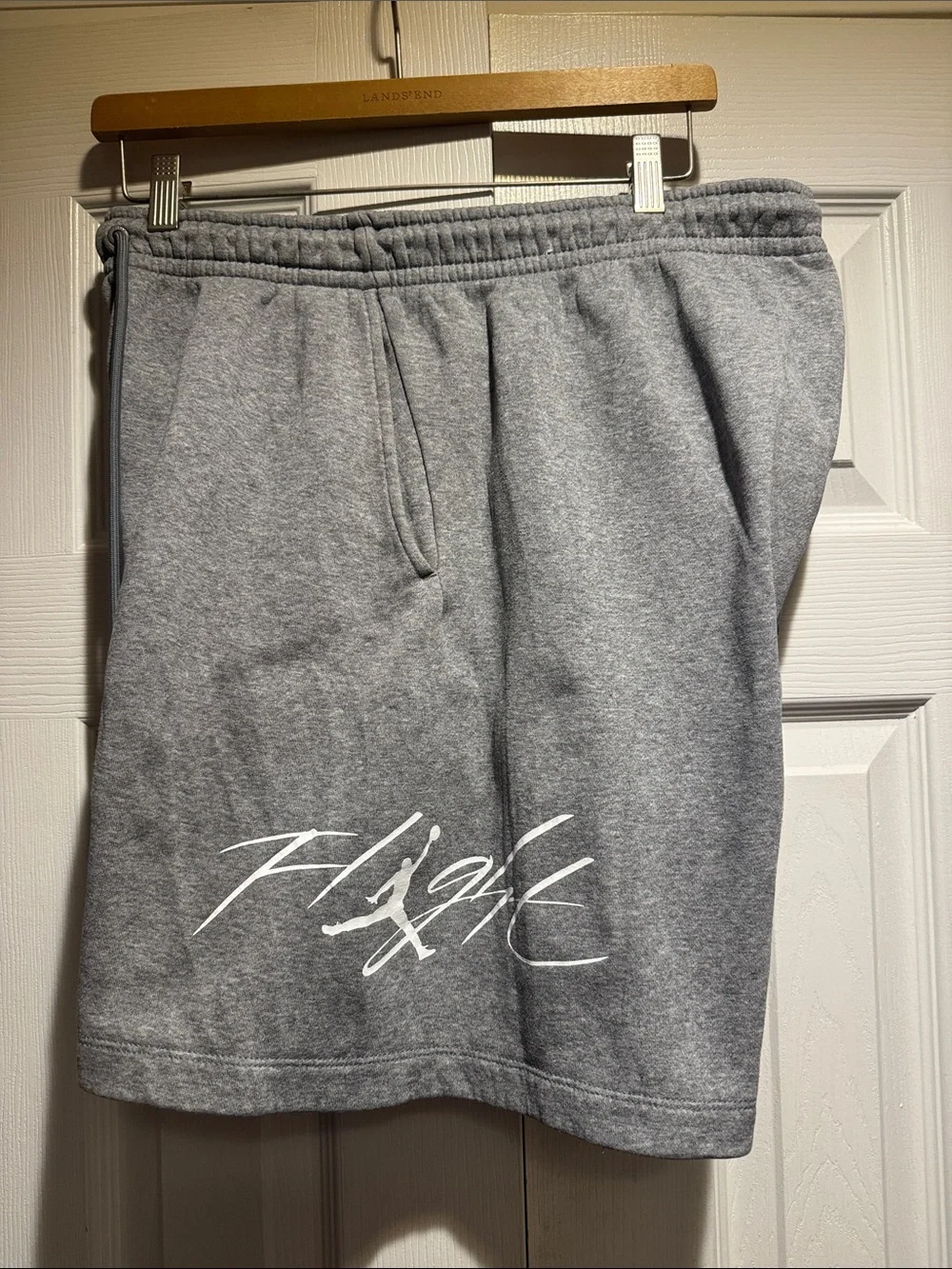 Jordan Men's Gray 'Flight' Fleece Athletic Shorts men Large